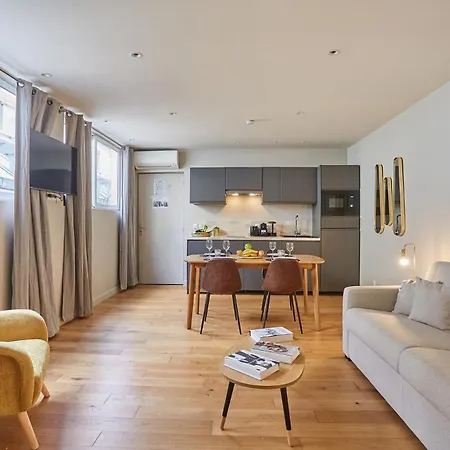 Center Of By Prestige Appartamento