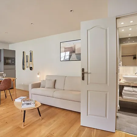 Center Of By Prestige Apartment Paris