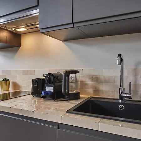 Center Of By Prestige 파리